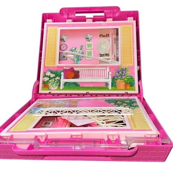 Barbie Fold 'n Fun Doll House w/ Furniture & Accessories, 1992 Mattel - Picture 4 of 12